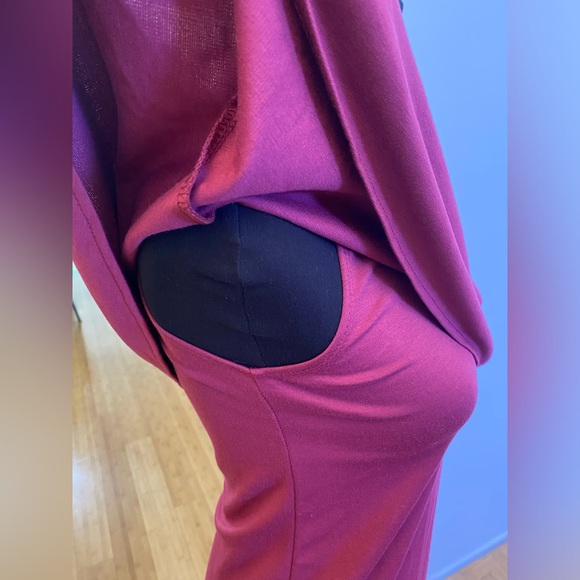 Off shoulder dress with side cut NWOT - Picture 4 of 13